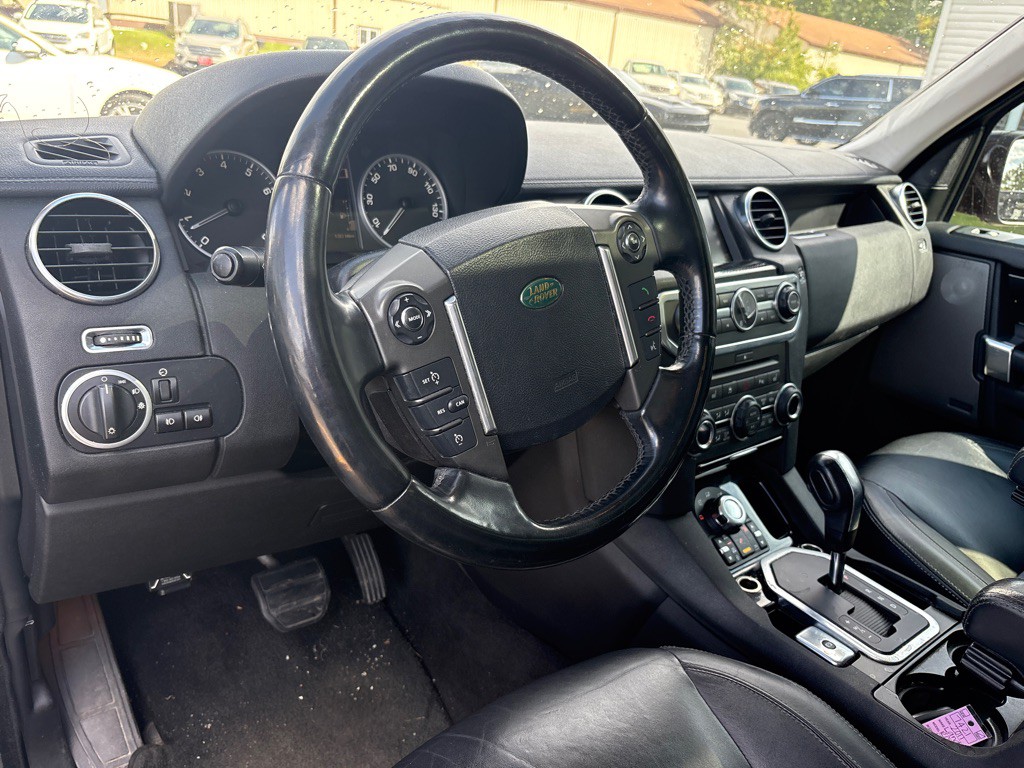 2011 Land Rover LR4 Image 14