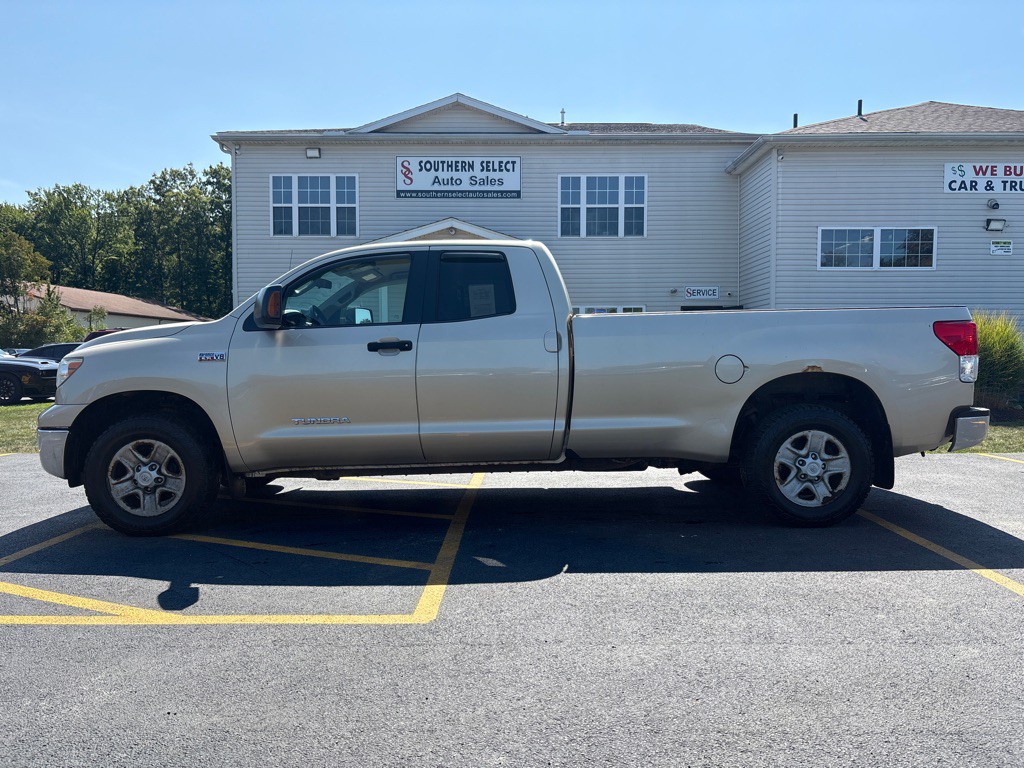 2010 Toyota Tundra Image 1