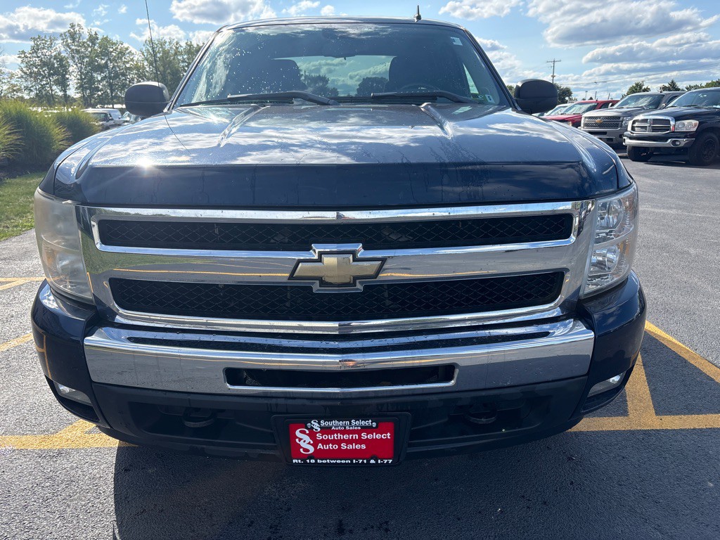 2011 Chevrolet Silverado 1500 Image 3