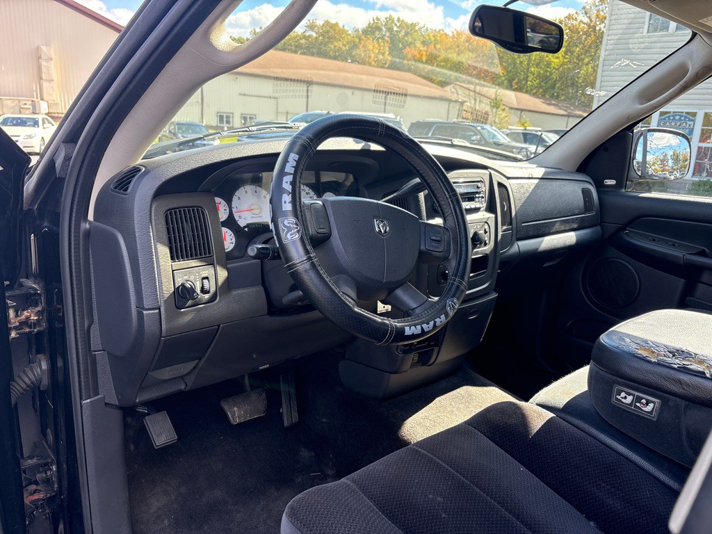 2004 Dodge Ram 1500 Image 13