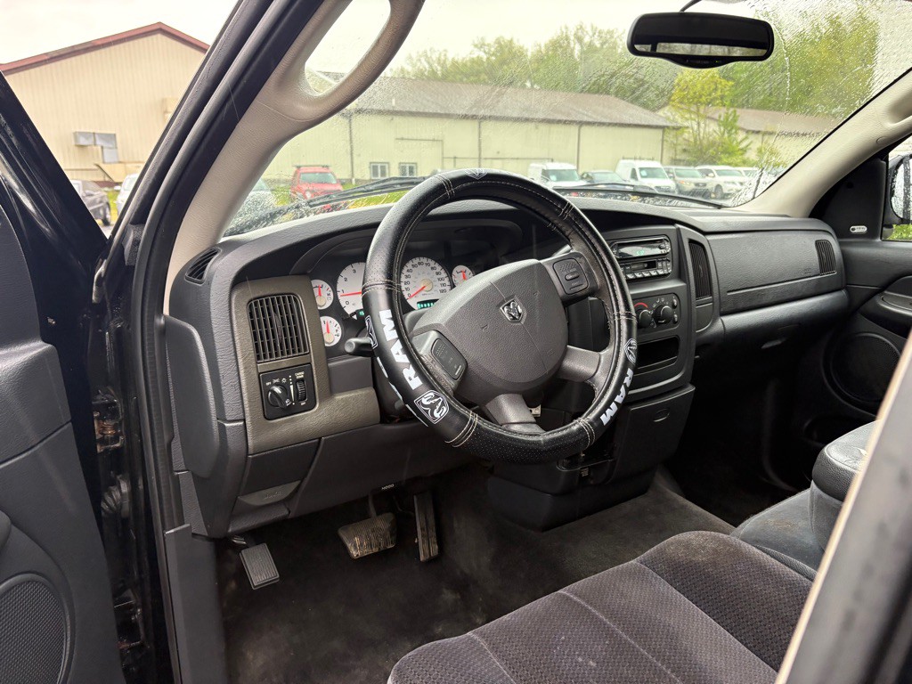 2004 Dodge Ram 1500 Image 13