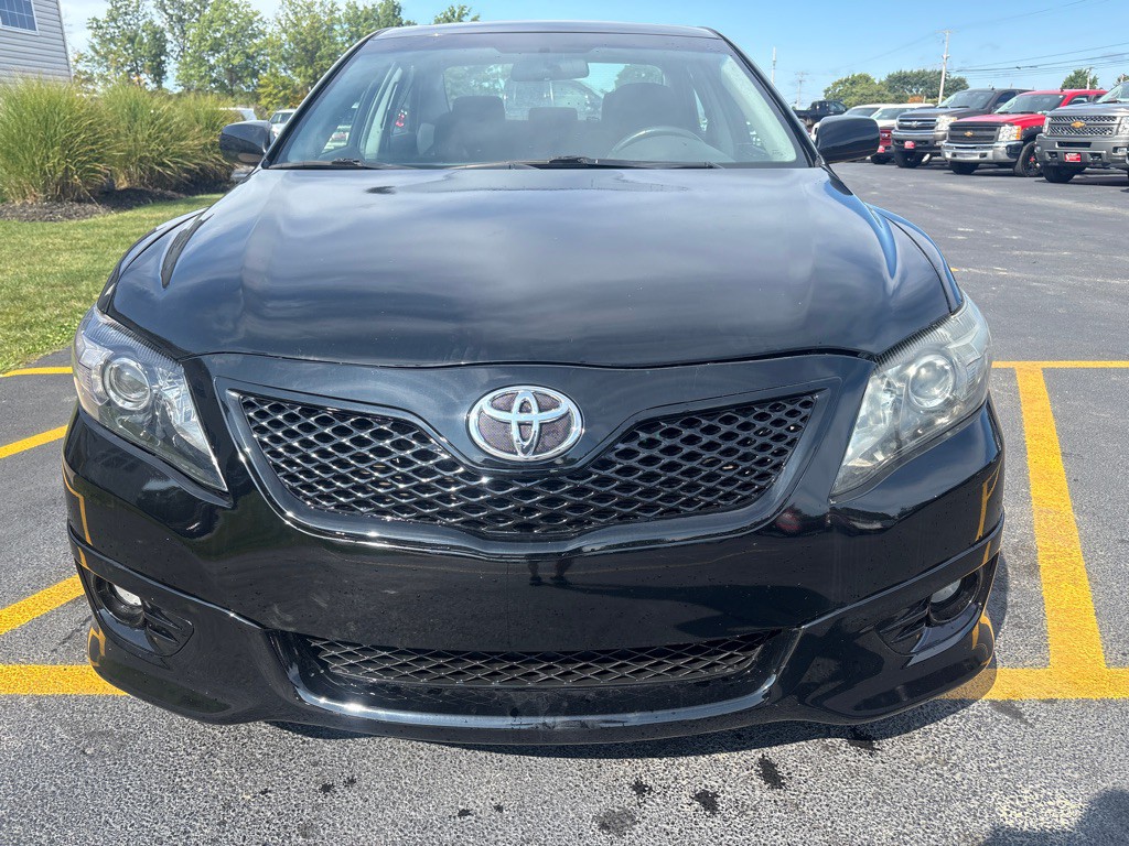 2011 Toyota Camry Image 3
