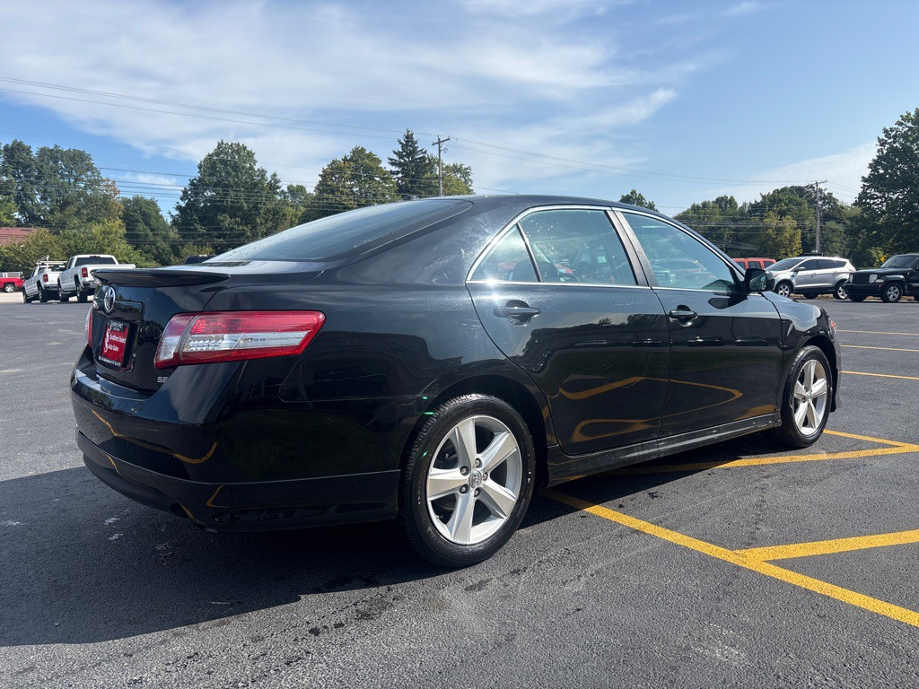 2011 Toyota Camry Image 6