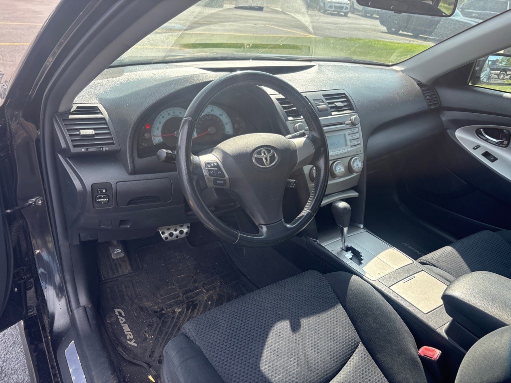 2011 Toyota Camry Image 13
