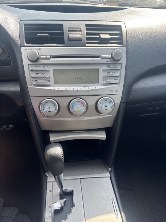 2011 Toyota Camry Image 15