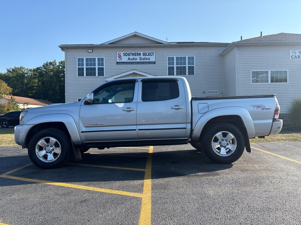 2010 Toyota Tacoma Image 1