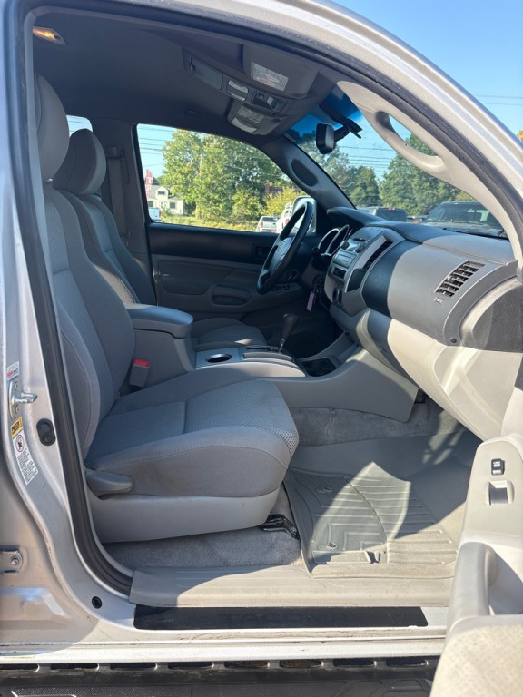 2010 Toyota Tacoma Image 11