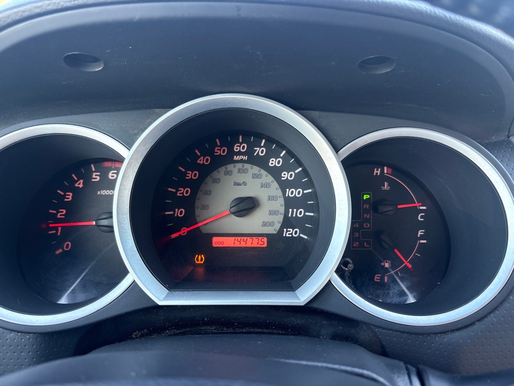 2010 Toyota Tacoma Image 15