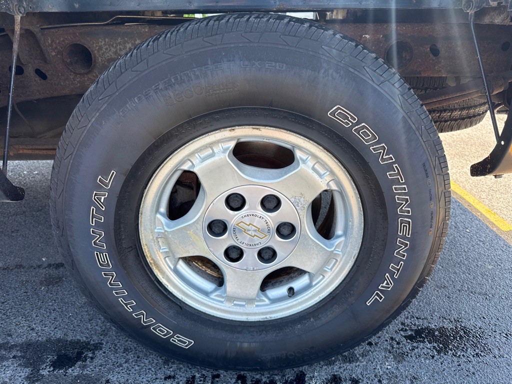 2000 Chevrolet Silverado 1500 Image 10