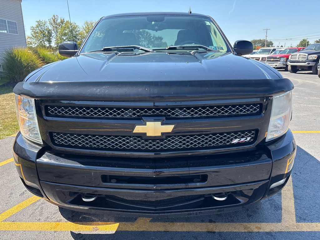 2011 Chevrolet Silverado 1500 Image 3