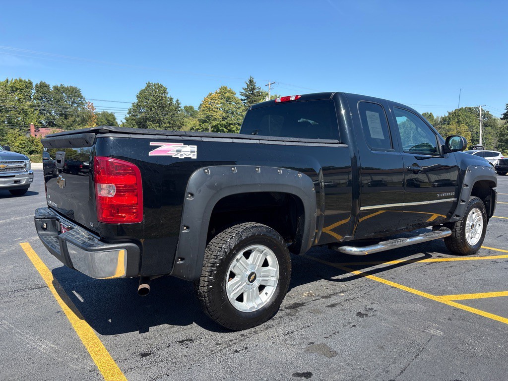 2011 Chevrolet Silverado 1500 Image 6