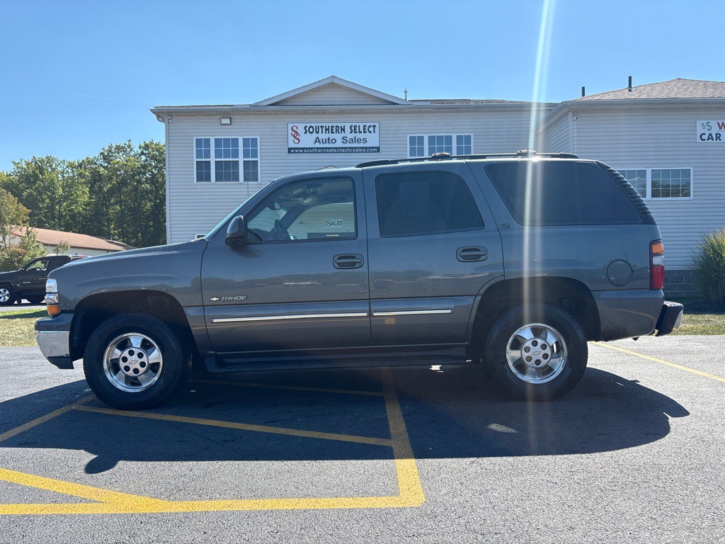 2001 Chevrolet Tahoe Image 1
