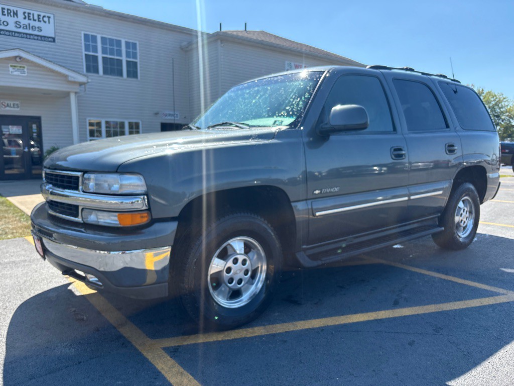 2001 Chevrolet Tahoe Image 2