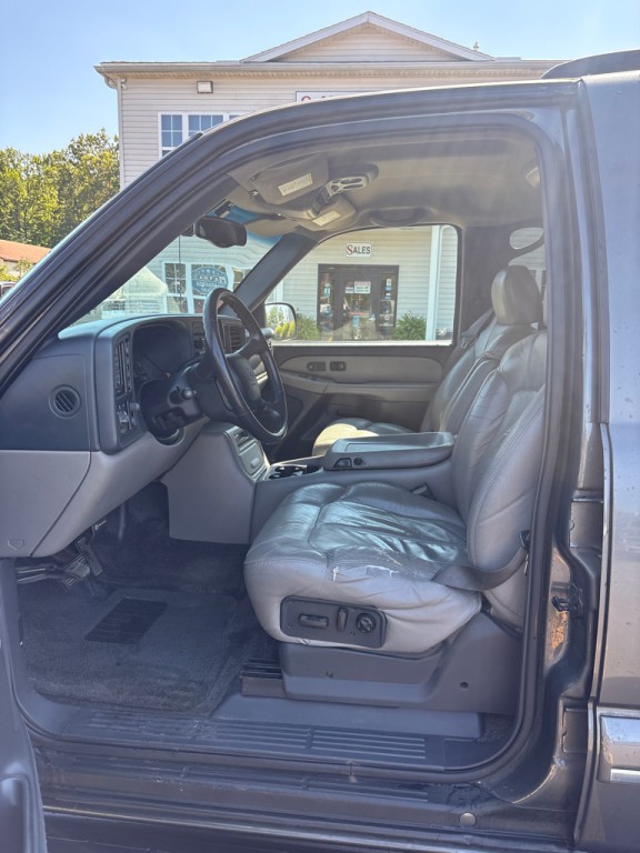 2001 Chevrolet Tahoe Image 9