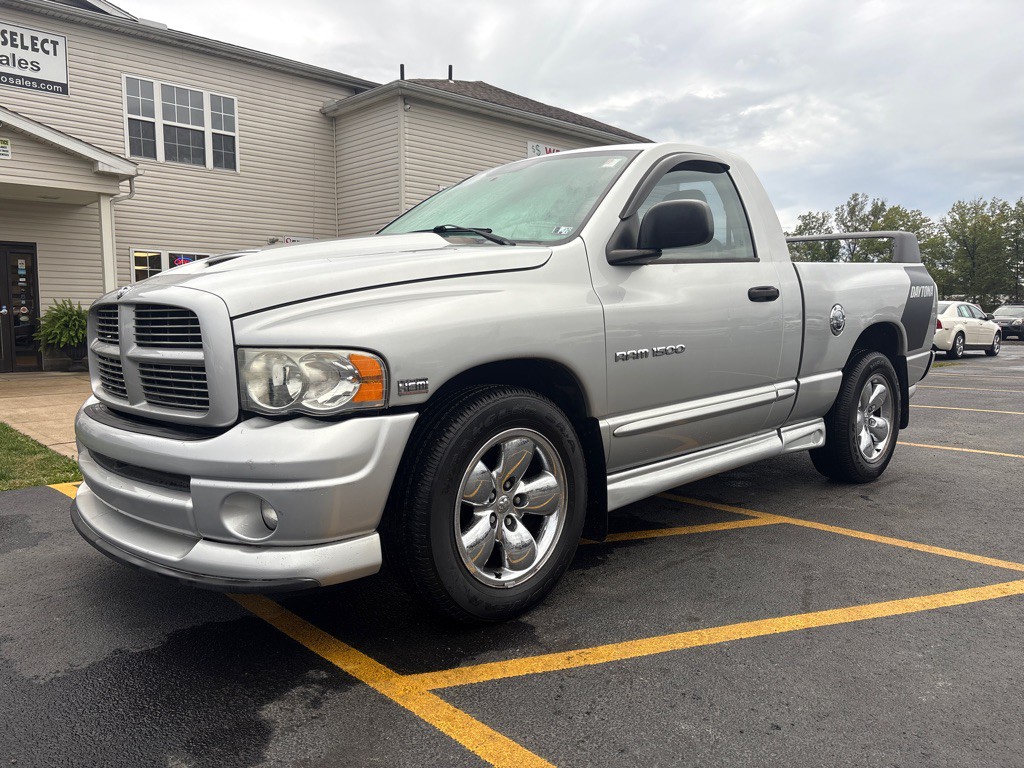 2005 Dodge Ram 1500 Image 2