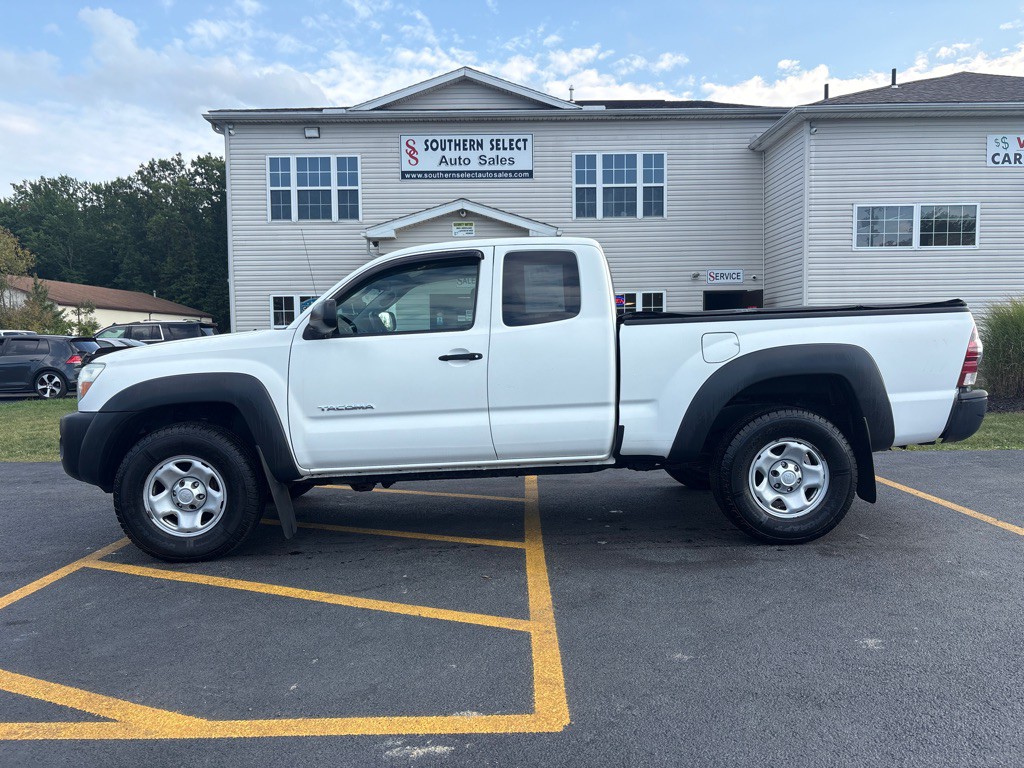 2010 Toyota Tacoma Image 1