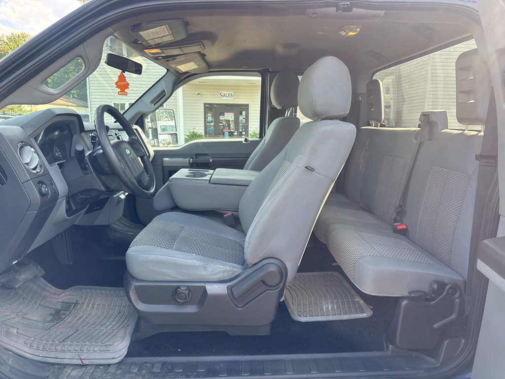 2012 Ford F-250 Image 11
