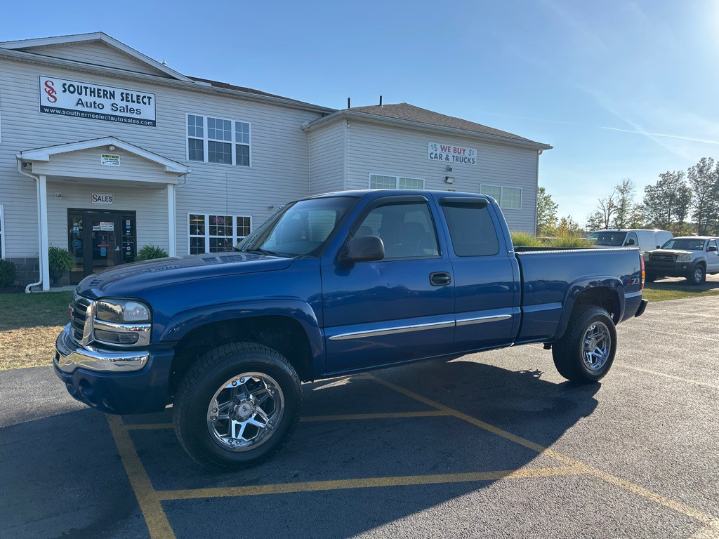 2003 GMC Sierra Image 2