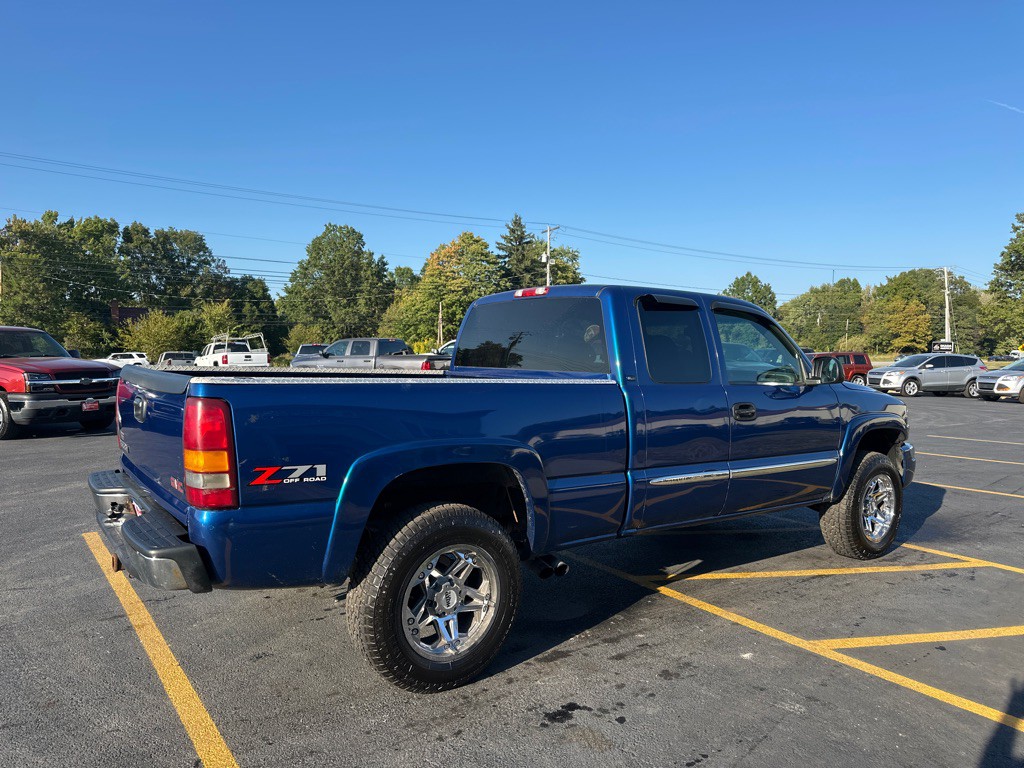 2003 GMC Sierra Image 6