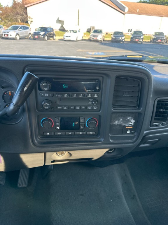 2003 GMC Sierra Image 16