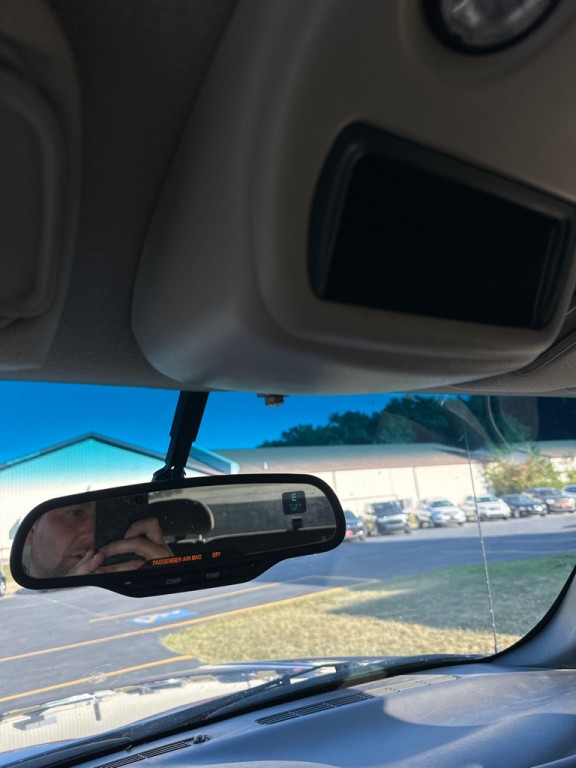 2003 GMC Sierra Image 18