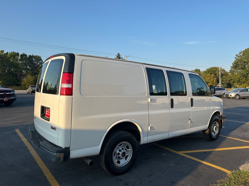 2019 GMC Savana Image 6