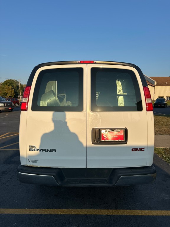 2019 GMC Savana Image 7
