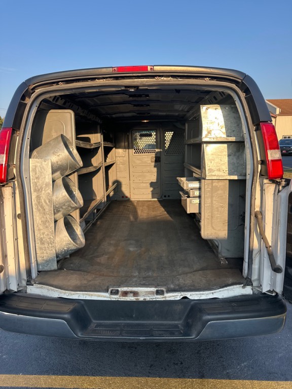2019 GMC Savana Image 12