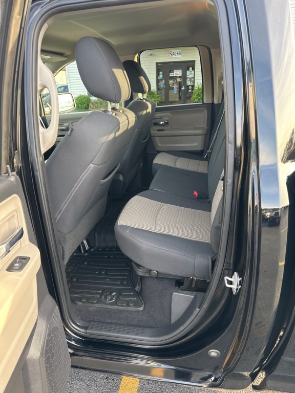 2012 Dodge Ram 1500 Image 11
