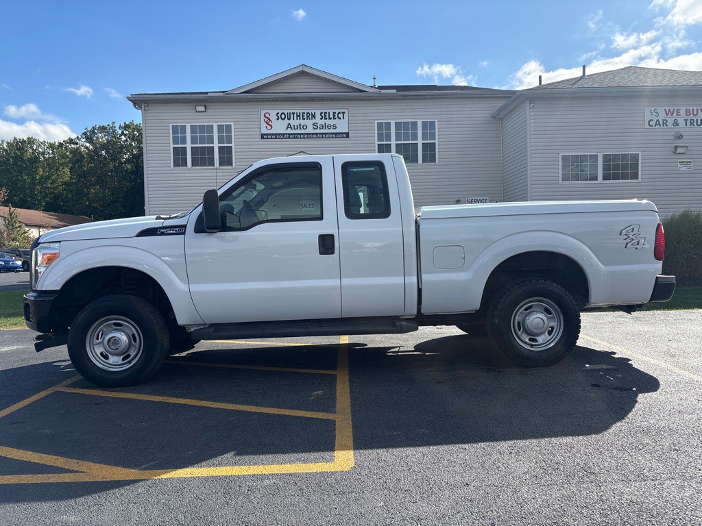 2011 Ford F-250 Image 1