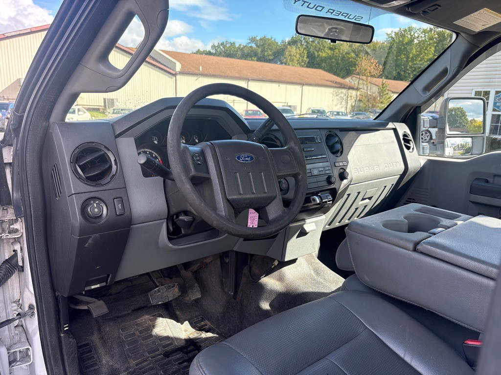 2011 Ford F-250 Image 13