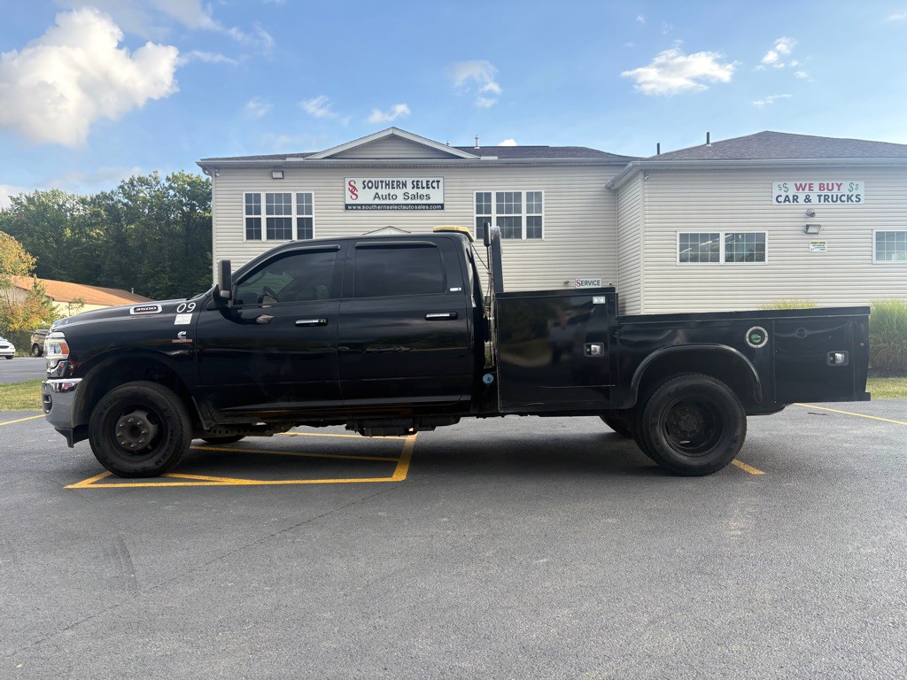 2019 RAM 3500 Image 1