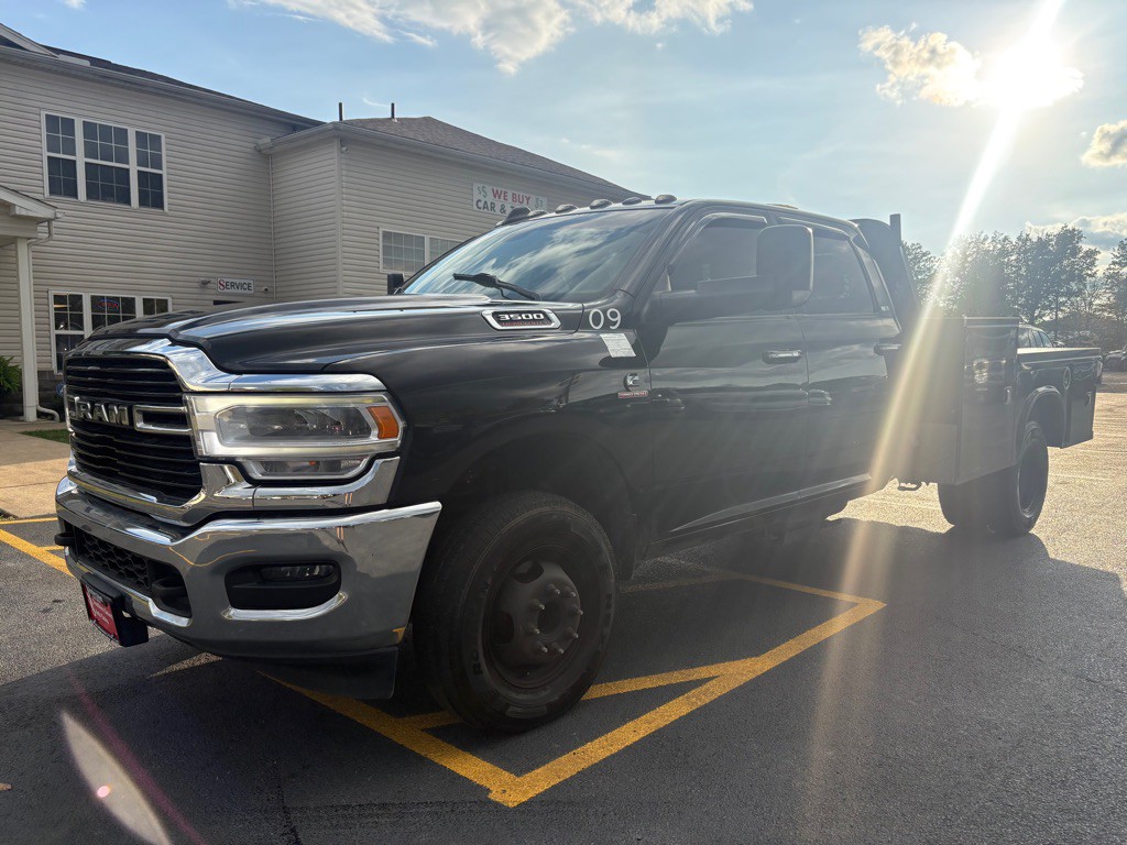 2019 RAM 3500 Image 2