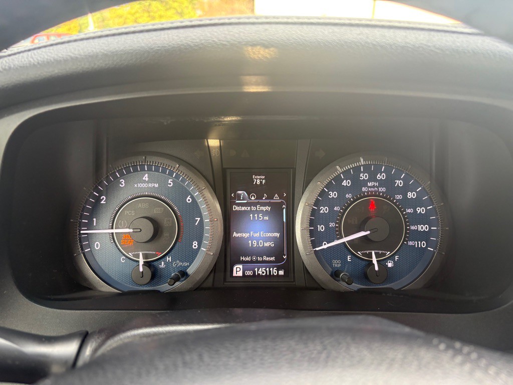 2015 Toyota Sienna Image 18