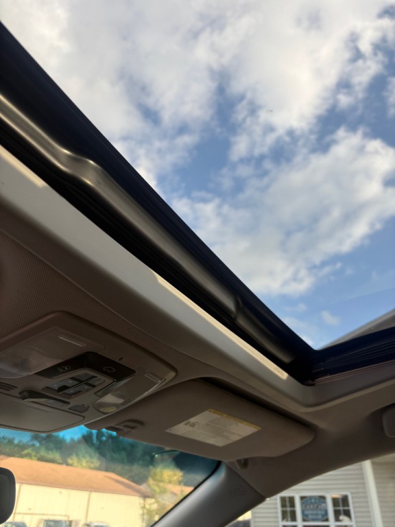 2015 Toyota Sienna Image 20