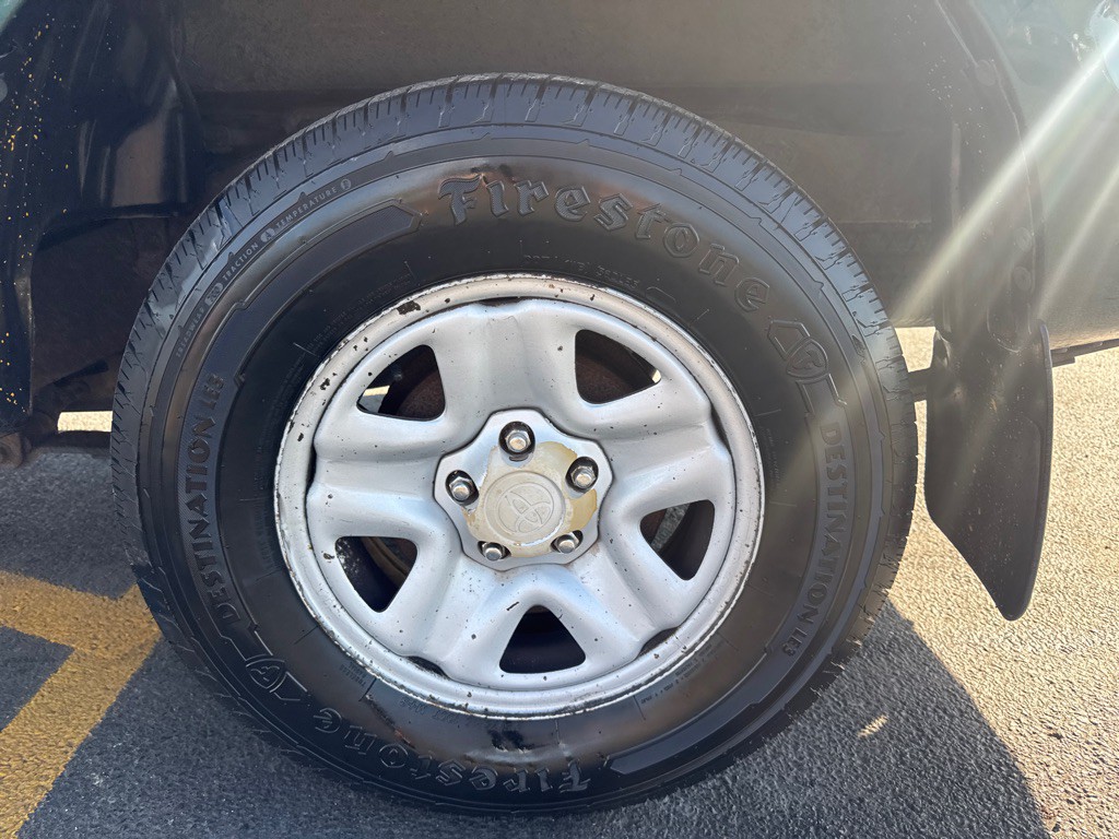 2002 Toyota Tacoma Image 9