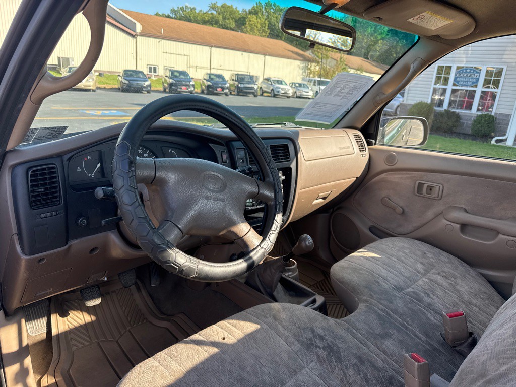 2002 Toyota Tacoma Image 12
