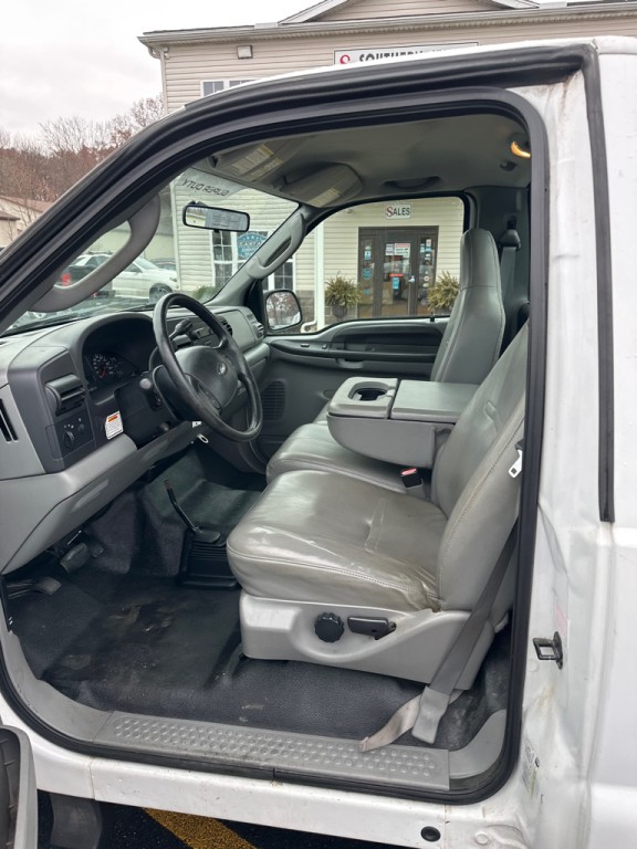 2005 Ford F-250 Image 10