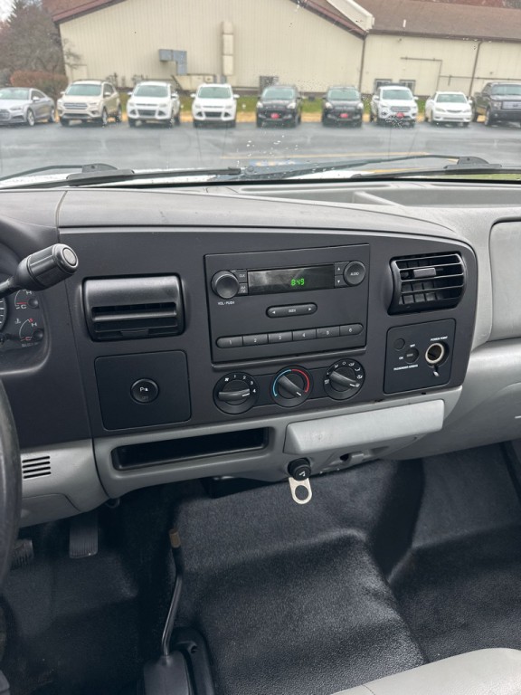 2005 Ford F-250 Image 13