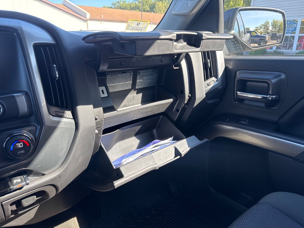 2015 Chevrolet Silverado 1500 Image 17