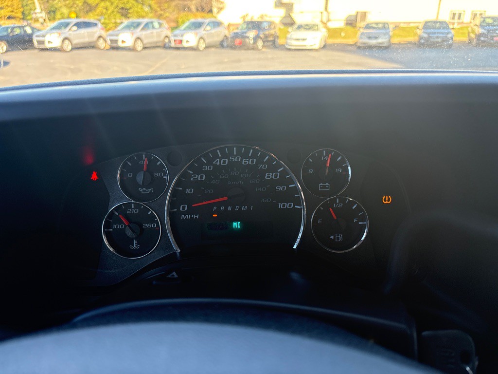 2017 Chevrolet Express Image 15