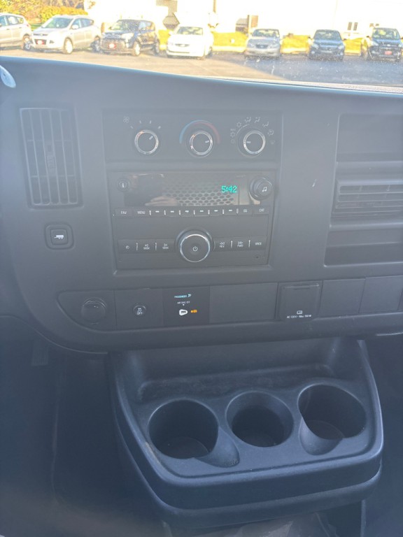 2017 Chevrolet Express Image 16