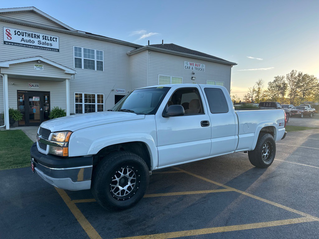 2003 Chevrolet Silverado 1500 Image 2