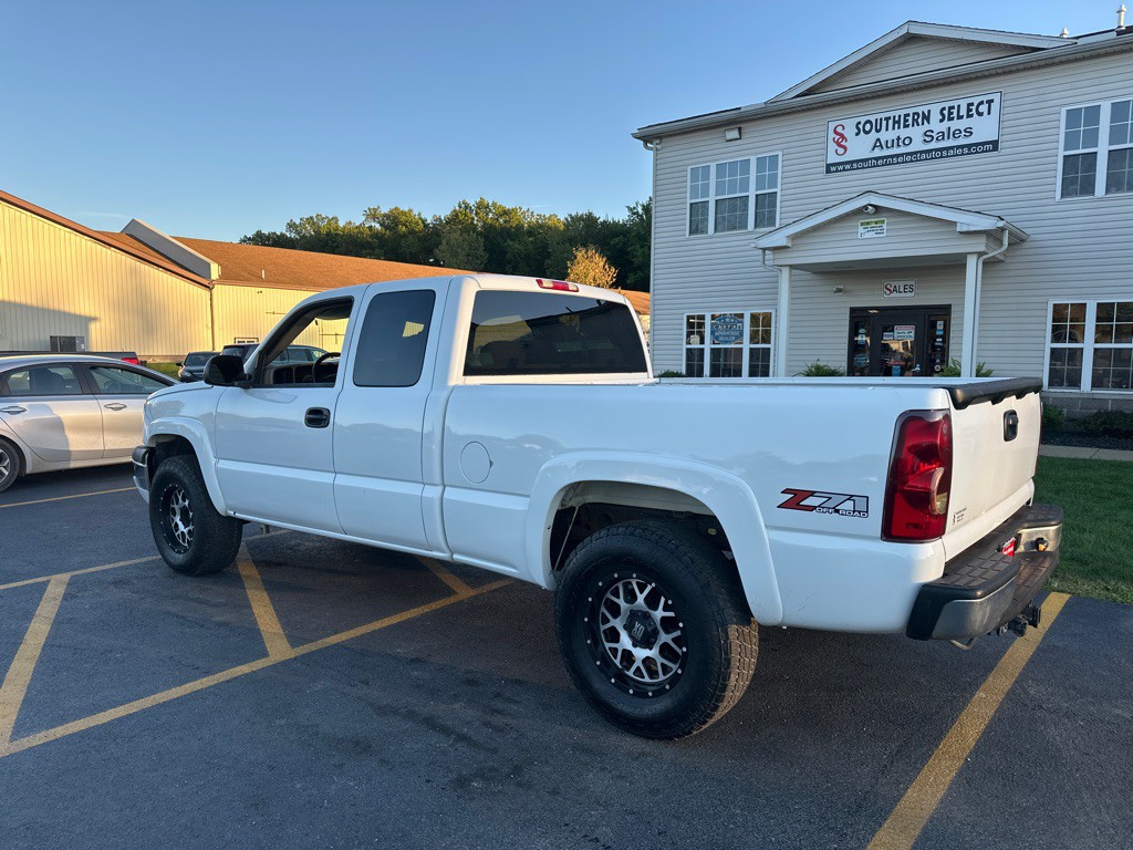 2003 Chevrolet Silverado 1500 Image 8