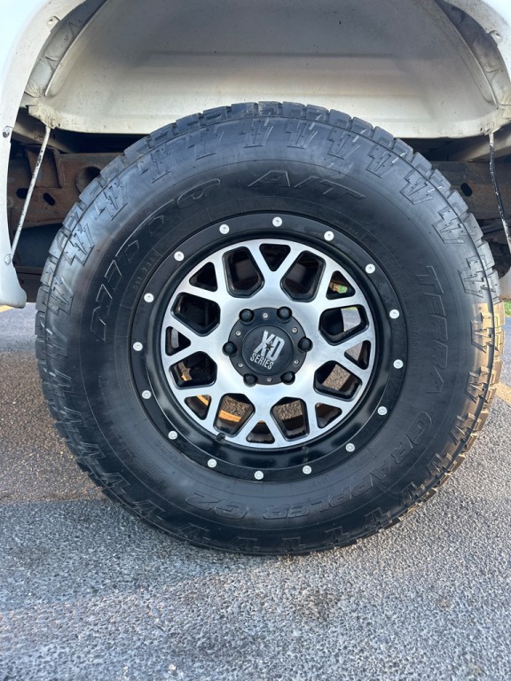2003 Chevrolet Silverado 1500 Image 9
