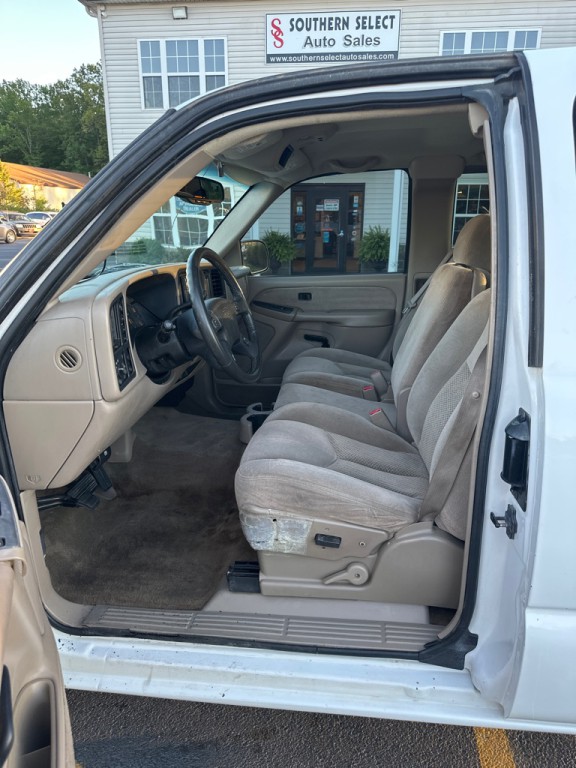 2003 Chevrolet Silverado 1500 Image 11