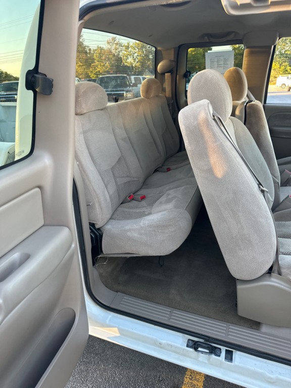 2003 Chevrolet Silverado 1500 Image 15