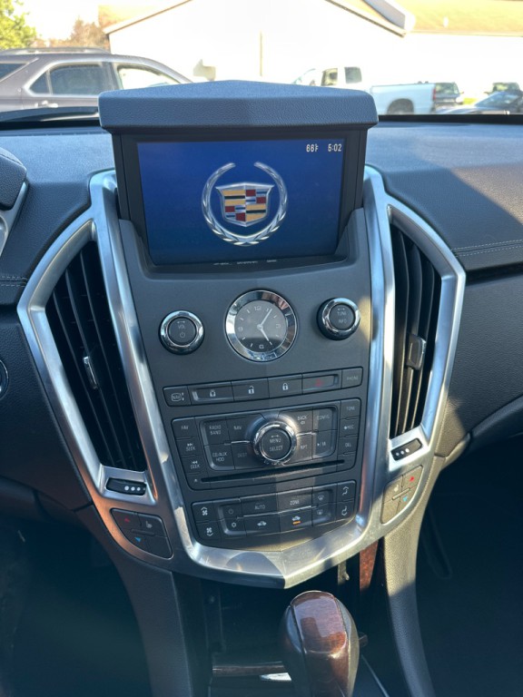 2012 Cadillac SRX Image 18