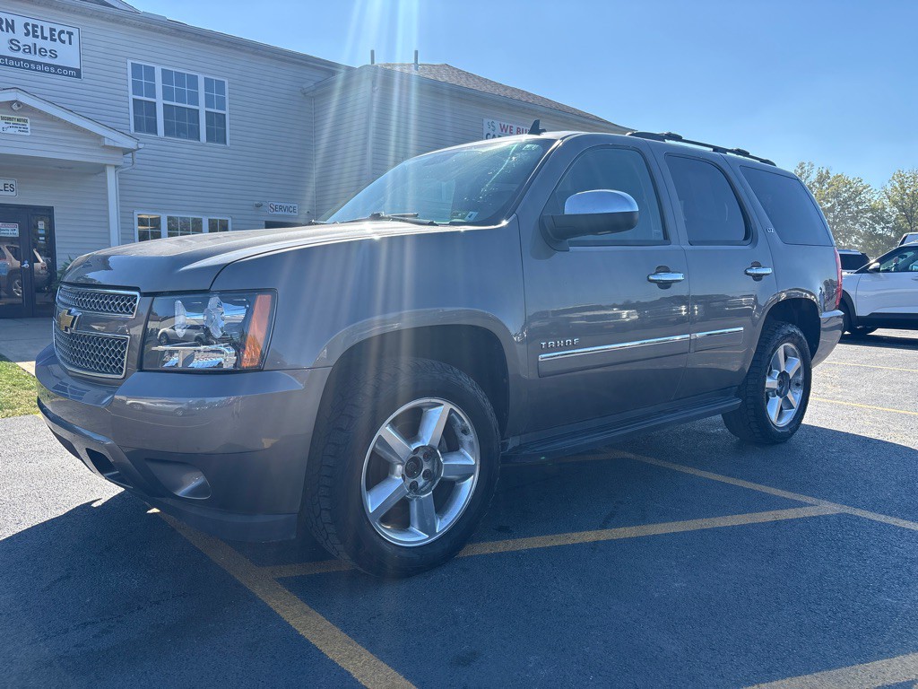2013 Chevrolet Tahoe Image 2