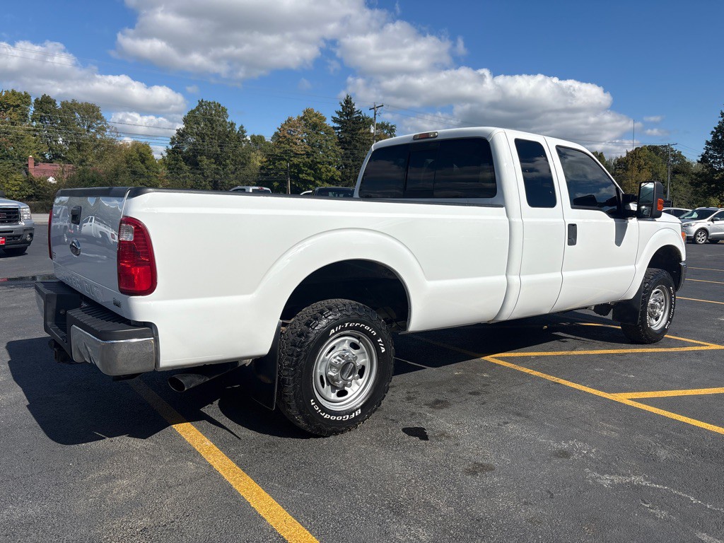 2011 Ford F-250 Image 6